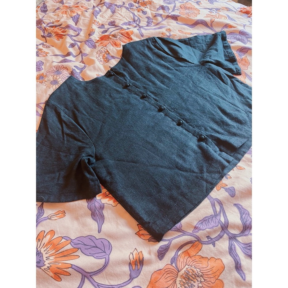 NWT A&F button back top size S